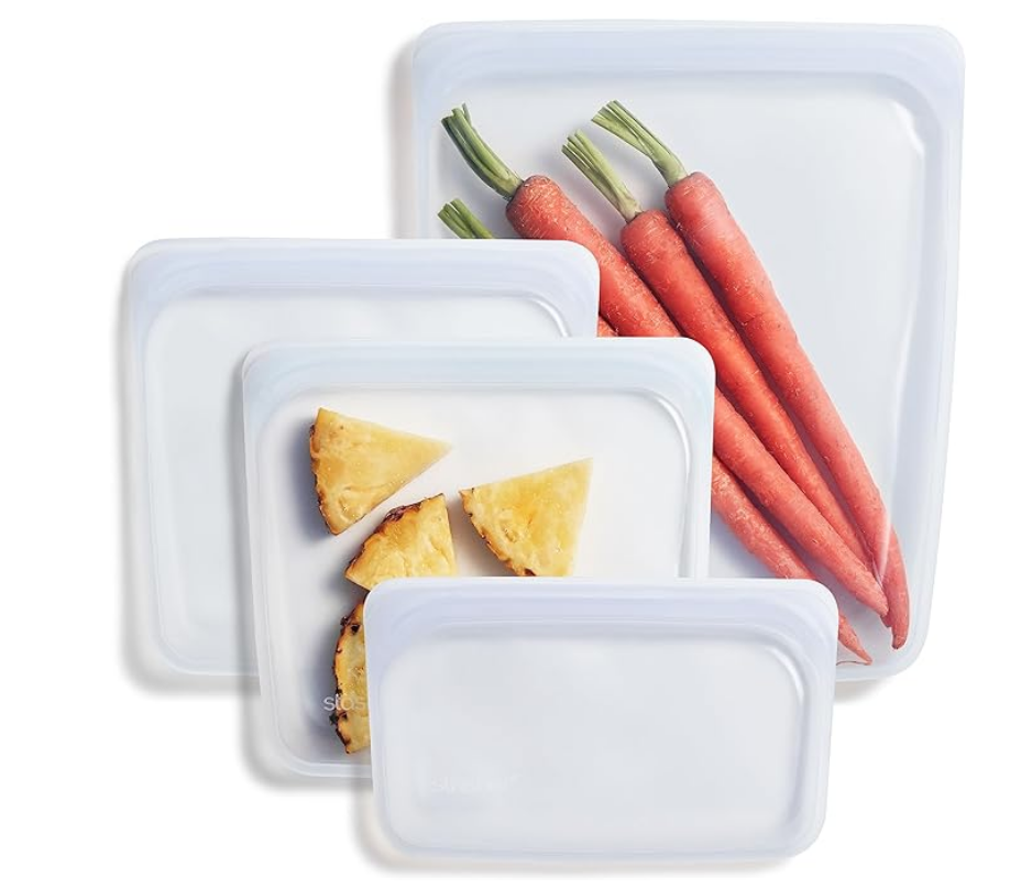 Re-usable and sealable silicone bags for storing organic snack for kids